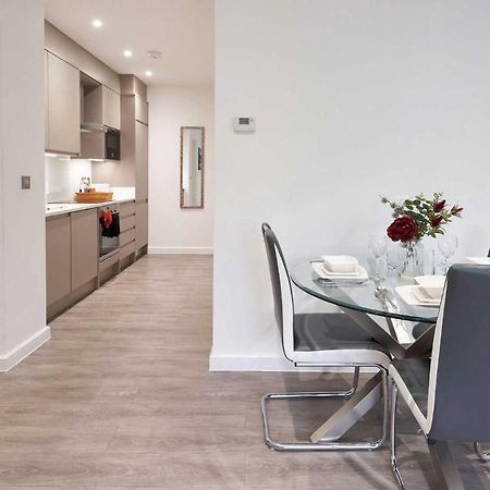 Luxustay Milburn House Милтон-Кейнс Экстерьер фото