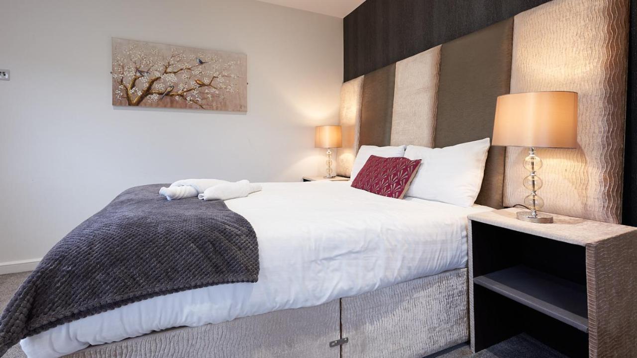 Luxustay Milburn House Милтон-Кейнс Экстерьер фото