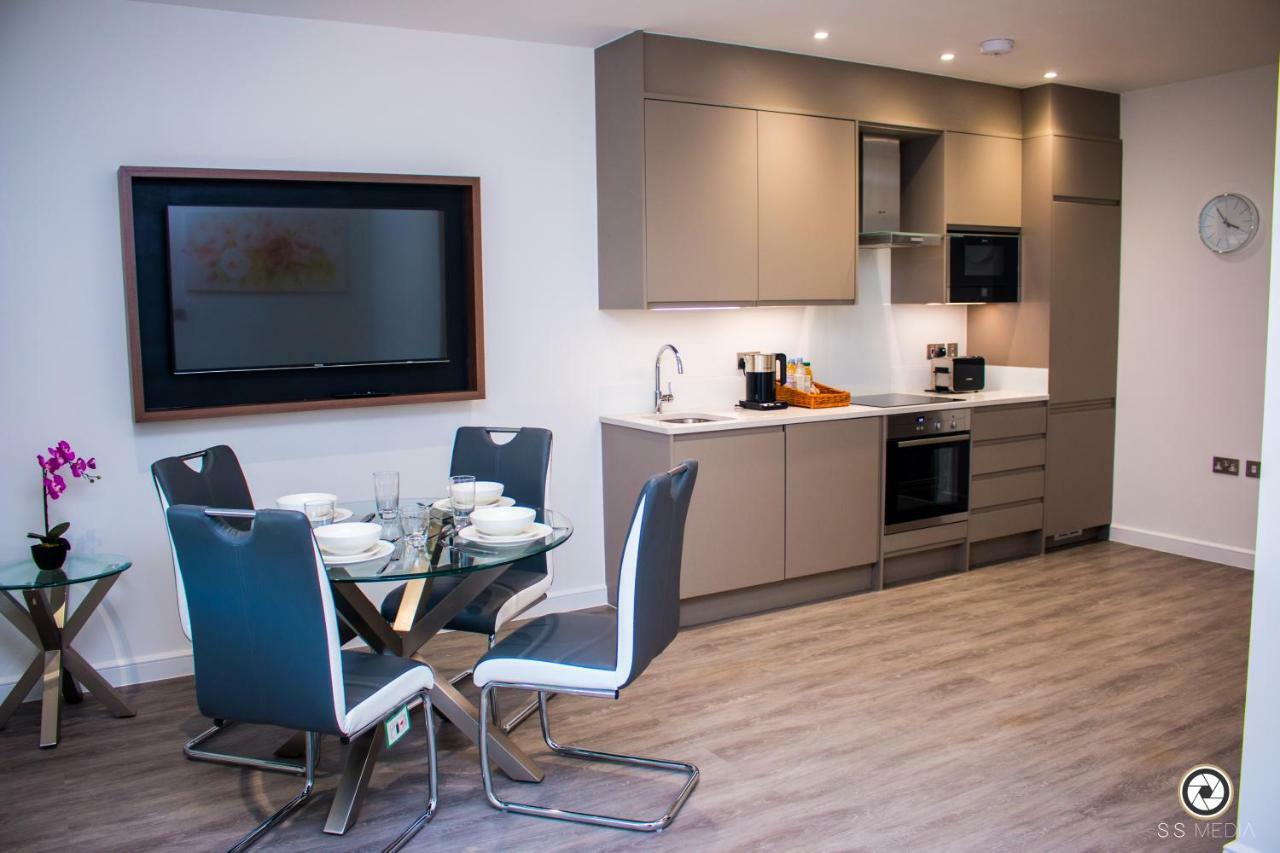 Luxustay Milburn House Милтон-Кейнс Экстерьер фото