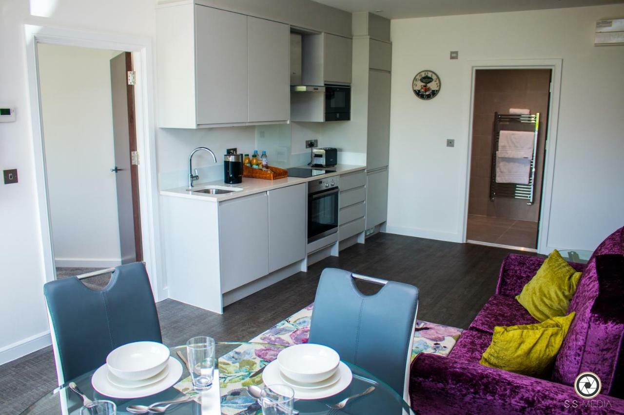 Luxustay Milburn House Милтон-Кейнс Экстерьер фото